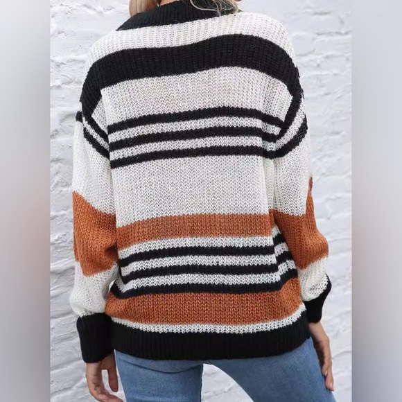 Striped Round Neck Knit Sweaer - Picture 10 of 11